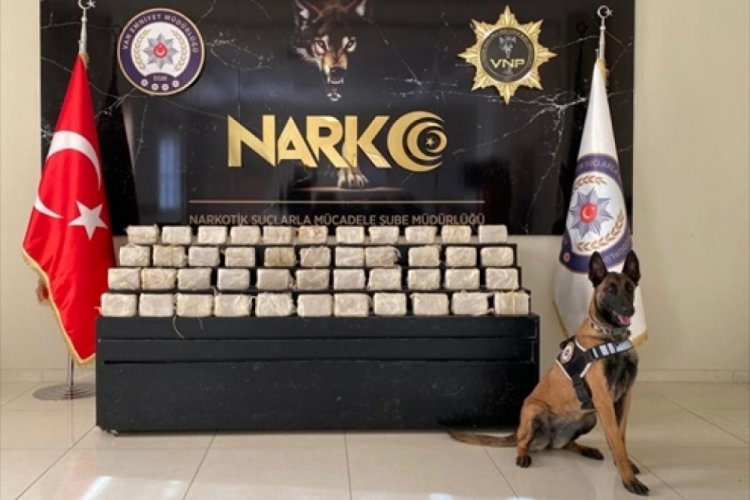 Van'da 22 kilo 950 gram eroin ele ge&ccedil;irildi