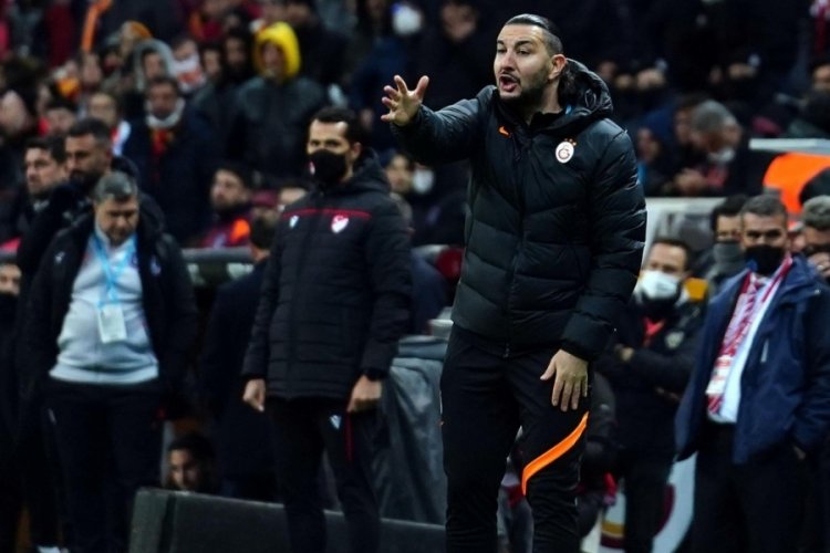 Fatih Terim'in yardımcısı Necati Ateş, Zorbay K&uuml;&ccedil;&uuml;k'&uuml; topa tuttu