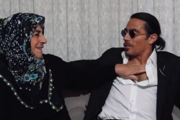 2 yıl sonra annesini ziyarete giden Nusret'e tepki yağdı