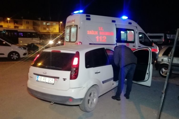 "Evimin &ouml;n&uuml;nde duramazsın" dedi, ayağından 2 kurşunla vurdu