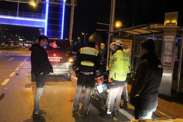 Dur ihtarına uymayan s&uuml;r&uuml;c&uuml; alkoll&uuml; &ccedil;ıktı