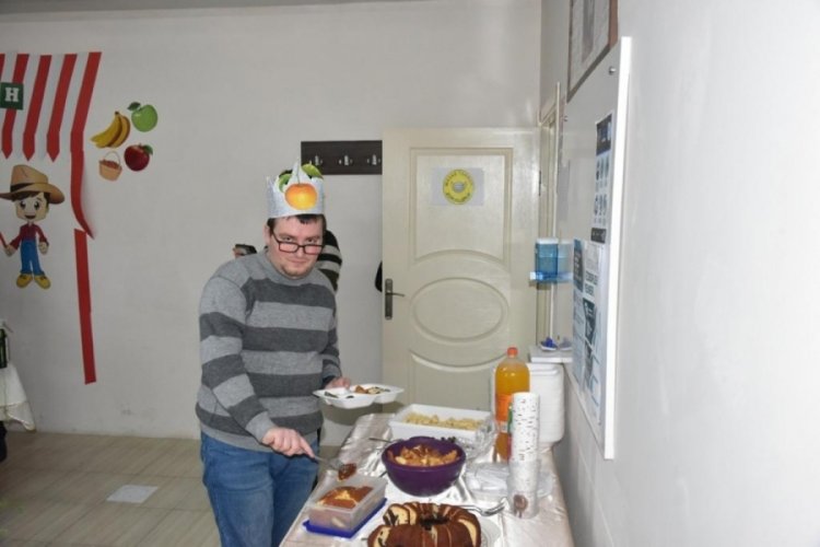 Bursa'da &ouml;zel &ouml;ğrencilerle yerli malı haftası