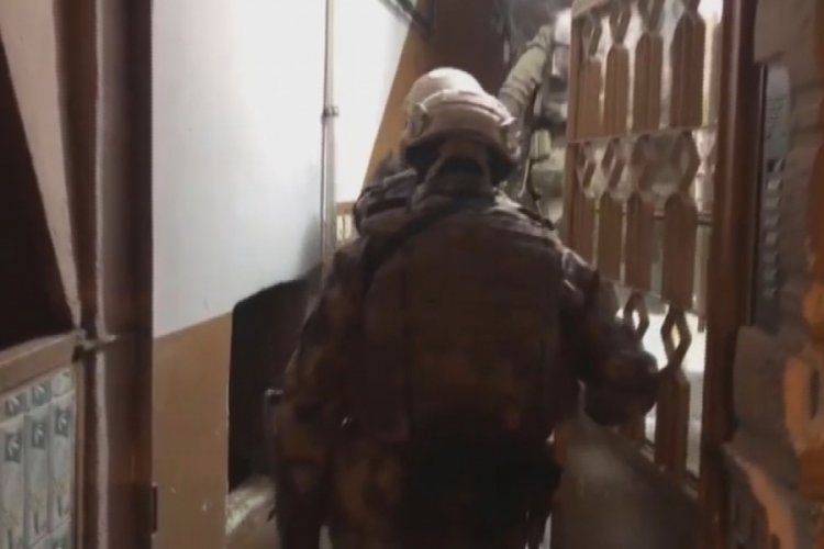 El Kaide/HAD ve DEAŞ'a operasyon: 9 kişiye g&ouml;zaltı