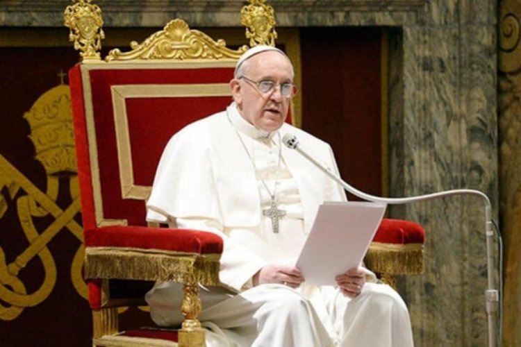 Papa Francesco: Bence kadına şiddet şeytani bir sorun