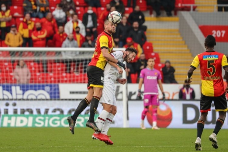 G&ouml;ztepe d&uuml;şme hattına demir attı