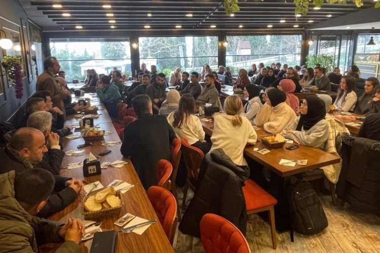 Bursa NAKEM, &uuml;niversiteli gen&ccedil;lerle g&ouml;r&uuml;şt&uuml;