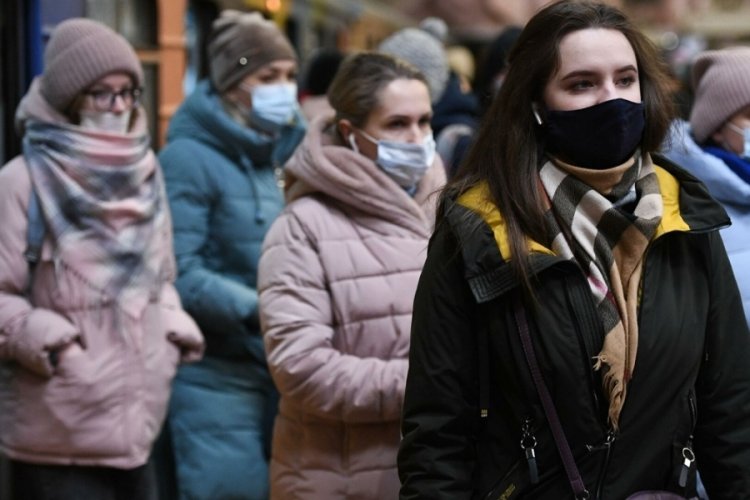 Rusya'da 27 bin 22 yeni Kovid-19 vakası