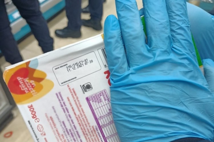 Zincir markette tarihi ge&ccedil;miş &uuml;r&uuml;ne el kondu