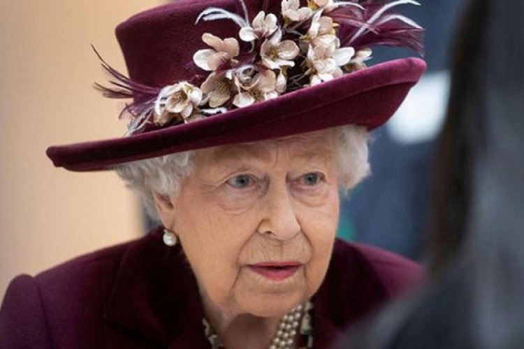 2. Elizabeth, Noel planlarını iptal etti