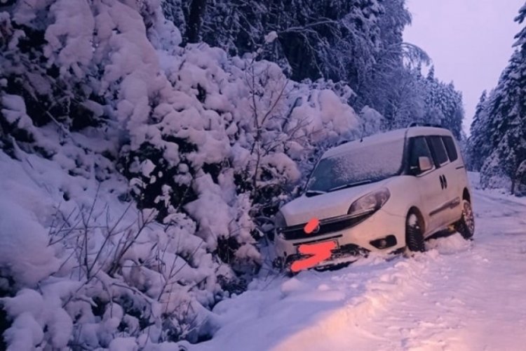 D&uuml;zce'nin y&uuml;ksek kesimlerinde kar kalınlığı 60 santim