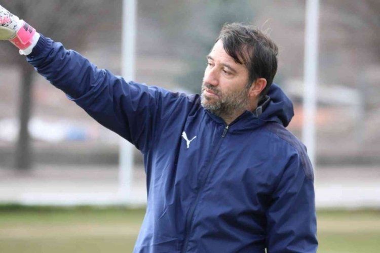 Sivasspor'da kaleci antren&ouml;r&uuml; değişikliği
