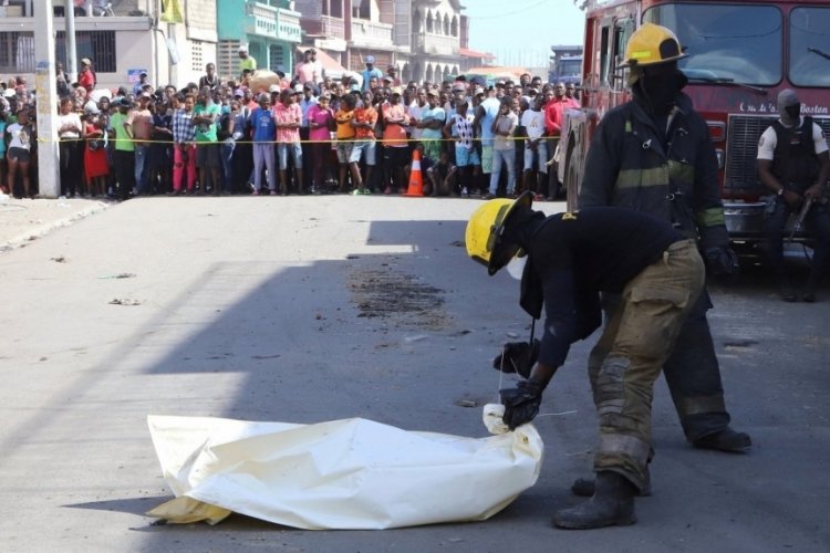 Haiti'deki patlamada &ouml;l&uuml; sayısı 90'a &ccedil;ıktı