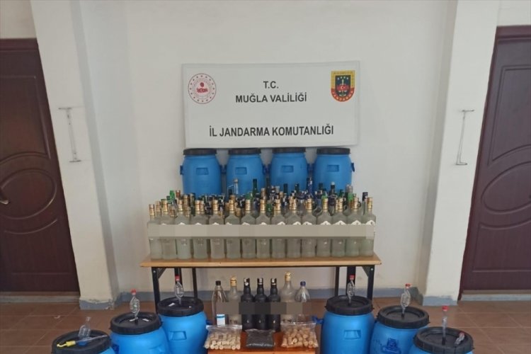 Muğla'da 40 bin litre sahte i&ccedil;ki ele ge&ccedil;irildi