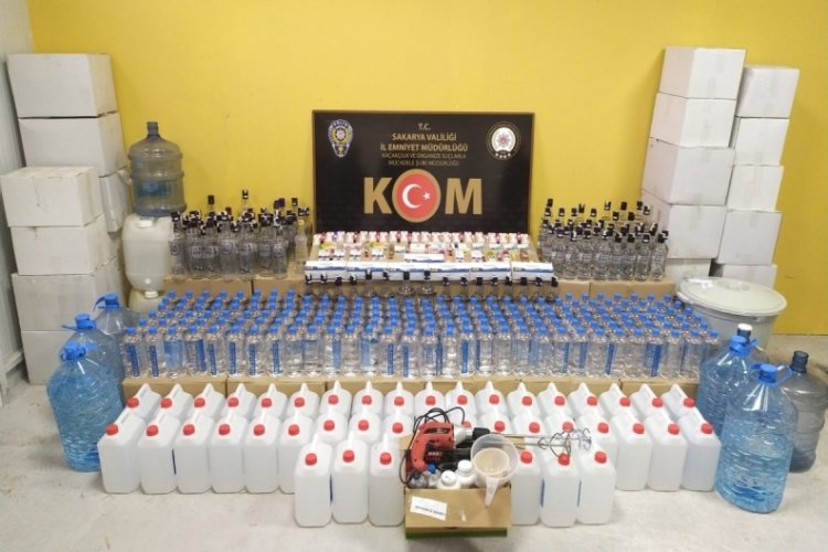 Sakarya'da sahte i&ccedil;ki operasyonunda 4 kişiye g&ouml;zaltı&nbsp;
