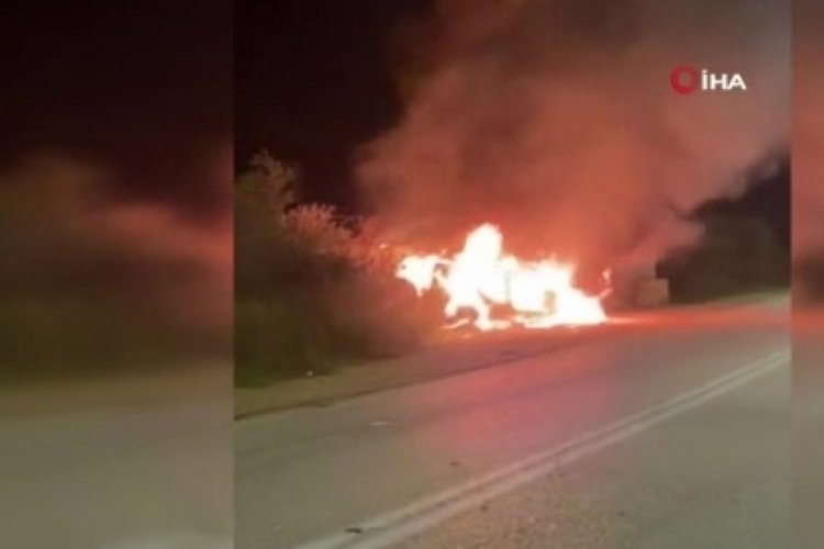 İsrail G&uuml;&ccedil;leri, Filistinliler'in aracına ateş a&ccedil;tı