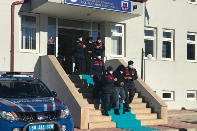Hayvan hırsızları 13 ay ka&ccedil;abildi