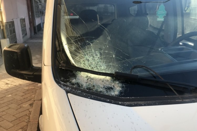 Sokak ortasında pompalı t&uuml;fek ile husumetlisini yaraladı