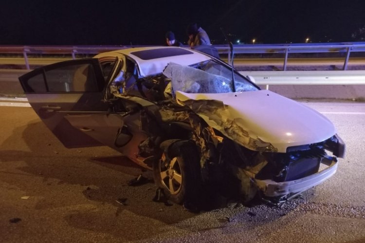 Bursa'da feci kaza! Tırla kafa kafaya girdi