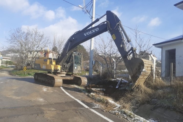 Bursa Orhangazi'de yol genişletme &ccedil;alışmaları başladı