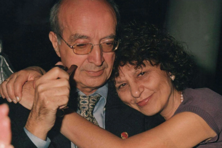 Gazeteci Nurhan Olcayto hayatını kaybetti
