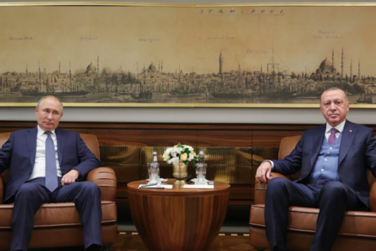 Putin: Faiz artırmazsak, T&uuml;rkiye'nin yaşadığı sorunu biz de yaşayabiliriz