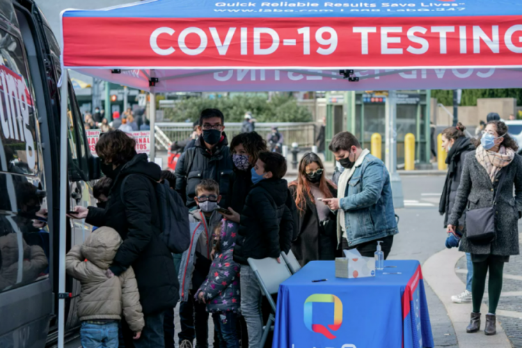 New York'ta &uuml;cretsiz test kiti dağıtıldı