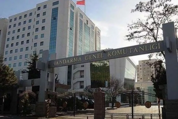 Jandarma ve Sahil G&uuml;venlik Komutanlıklarına muvazzaf ve s&ouml;zleşmeli subay alınacak