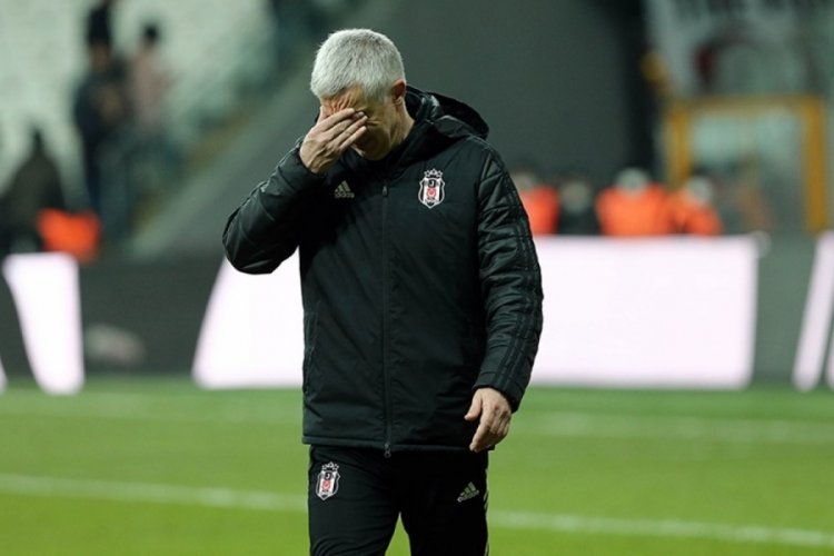 &Ouml;nder Karaveli, g&ouml;zyaşlarını tutamadı
