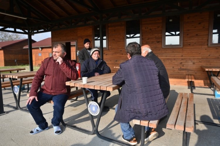 Bursa B&uuml;y&uuml;kşehir evsizlere kucak a&ccedil;ıyor
