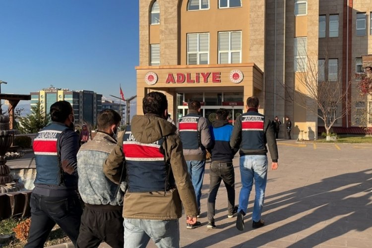 Kahramanmaraş'ta yabancı uyruklu 2 DEAŞ ş&uuml;phelisi tutuklandı