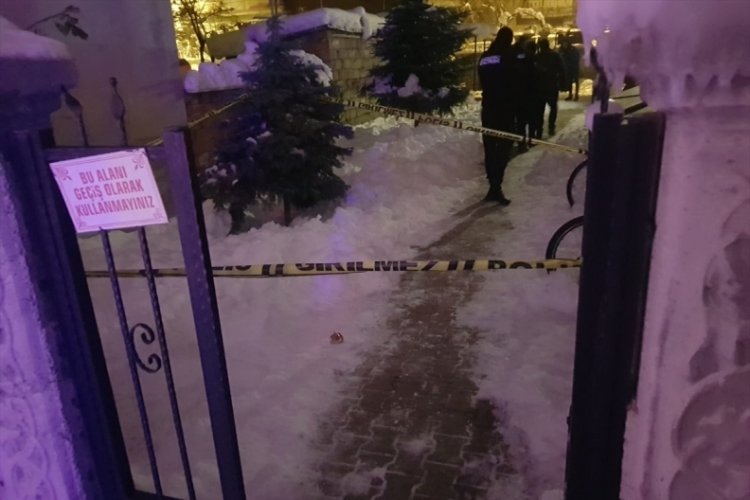 Konya'da d&ouml;rd&uuml;nc&uuml; kattan d&uuml;şen &ccedil;ocuk hayatını kaybetti