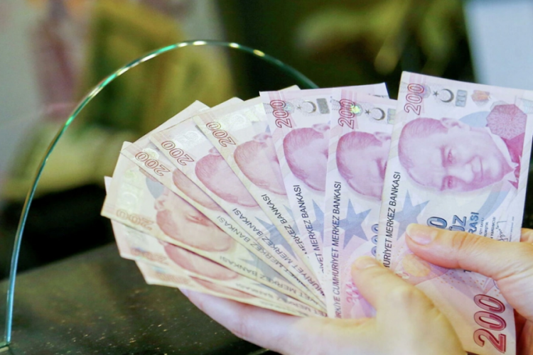 T&uuml;m &ccedil;alışanları ilgilendiriyor! 'Asgari Ge&ccedil;im İndirimi' d&uuml;zenlemesi y&uuml;r&uuml;rl&uuml;kten kalkacak