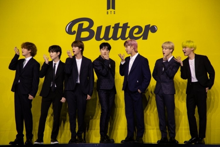 K-pop grubu BTS'nin &uuml;yeleri Covid-19'a yakalandı