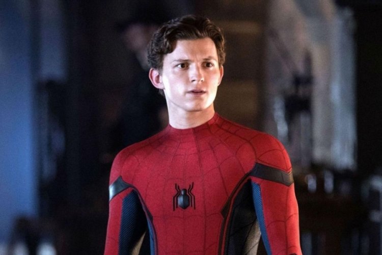 Tom Holland, Martin Scorsese'yi eleştirdi: Marvel filmleri ger&ccedil;ek sanat