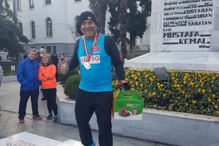 Bursa Atat&uuml;rk koşusu heyecanı sona erdi