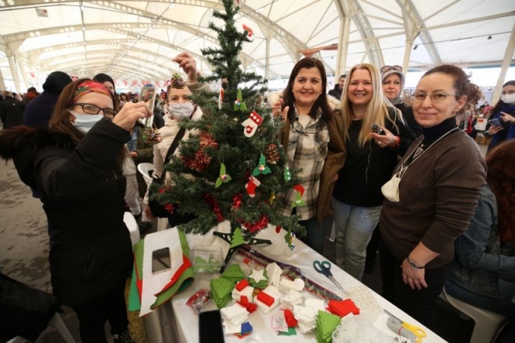 Bursa'da yeni yıl hediyeleri El Sanatları Şenliği'nden&nbsp;