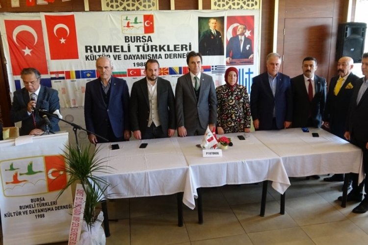 Başkan Toprak tek listeyle gidilen genel kurulda g&uuml;ven tazeledi