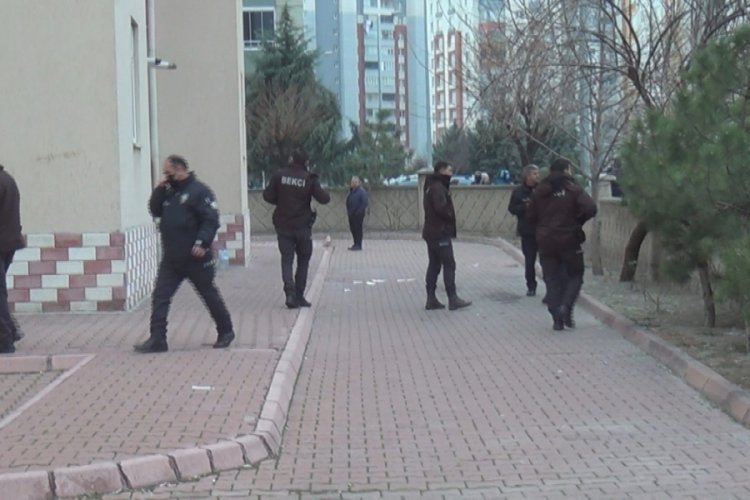 Kayseri'de 7. kattan d&uuml;şen iki kuzen hayatını kaybetti