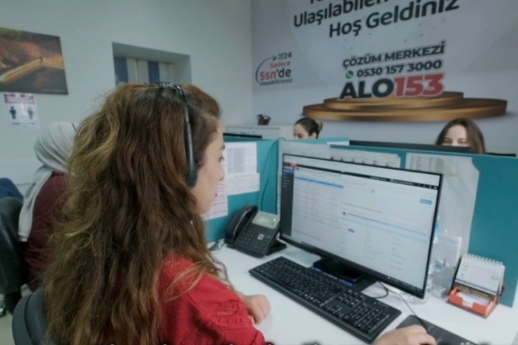 Bursa'da &ccedil;&ouml;z&uuml;m merkezini arayan k&uuml;&ccedil;&uuml;k &ccedil;ocuğun istekleri herkesi g&uuml;l&uuml;msetti