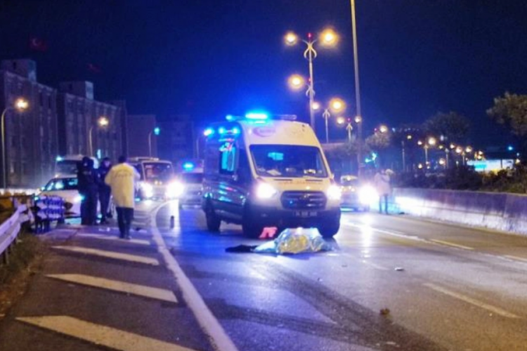 Otomobilin &ccedil;arptığı yaya hayatını kaybetti
