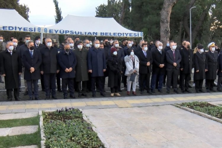 Mehmet Akif Ersoy vefatının 85'nci yılında mezarında anıldı
