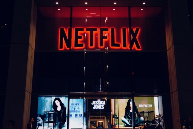 Netflix'in yeni yılda CEO'larına &ouml;deyeceği &uuml;cret dudak u&ccedil;uklattı