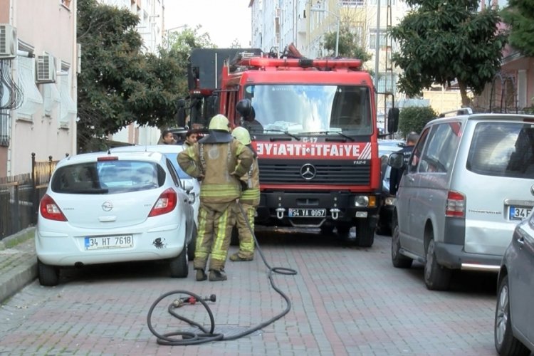 İstanbul G&uuml;ng&ouml;ren'de evinde yangın &ccedil;ıkardı