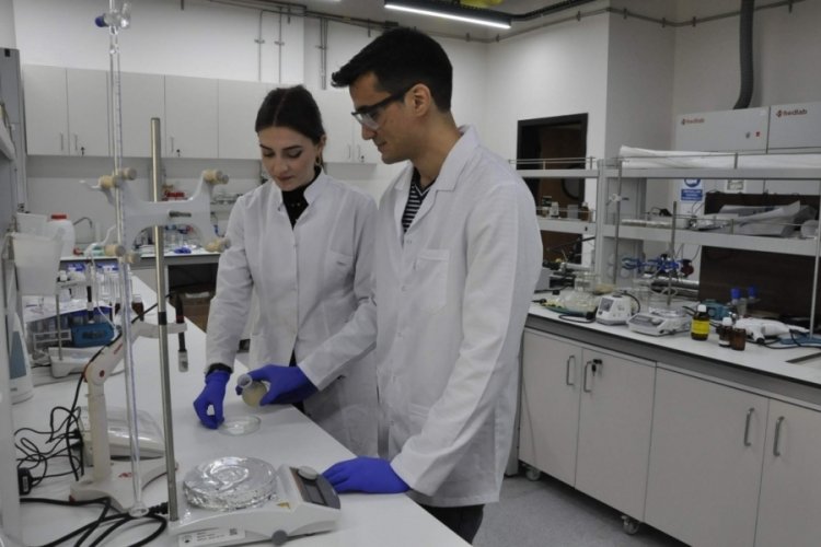 T&Uuml;BİTAK'tan, BT&Uuml;'l&uuml; lisans &ouml;ğrencilerinin projesine destek