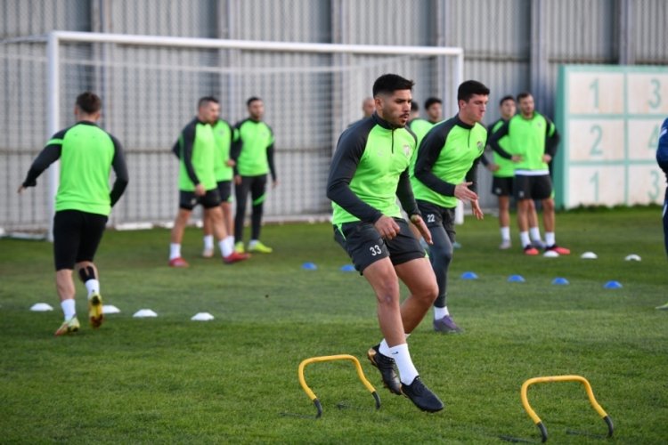 Bursaspor'da Gaziantep FK ma&ccedil; hazırlıkları s&uuml;r&uuml;yor