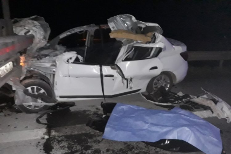 TIR'a arkadan &ccedil;arpan otomobil s&uuml;r&uuml;c&uuml;s&uuml; hayatını kaybetti