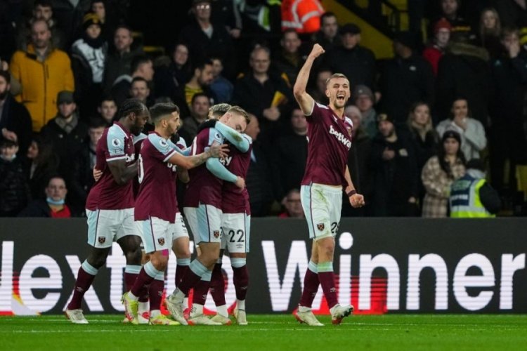 West Ham, Ozan'lı Watford deplasmanında rahat kazandı