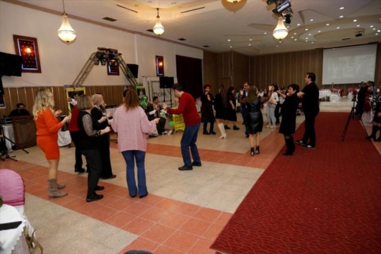 Bursa'da can dostlar i&ccedil;in sıra gecesi d&uuml;zenlendi!