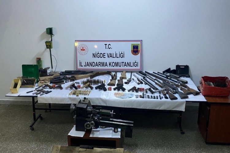 Niğde'de cephanelik gibi eve jandarma baskını: 1 g&ouml;zaltı