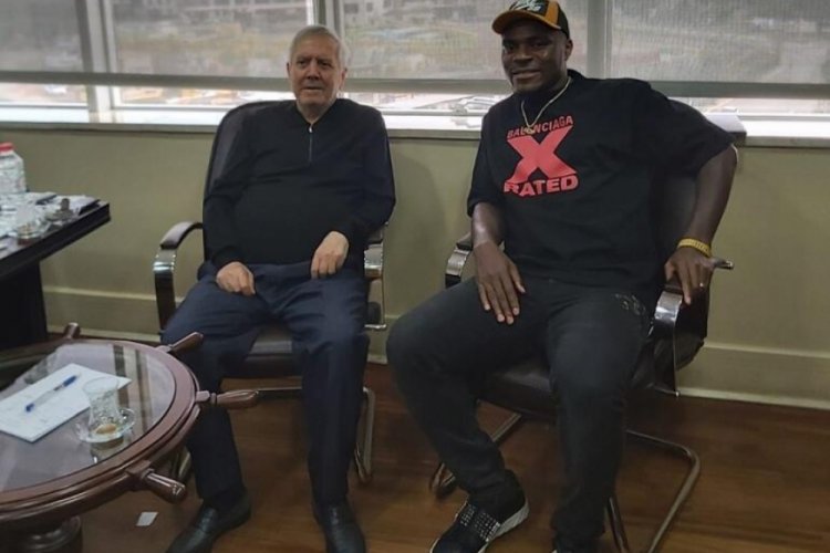 Yargıtay kararı sonrası Aziz Yıldırım ile Emenike bir arada!